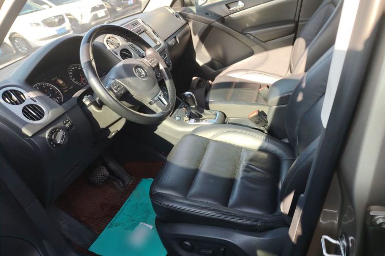 Used Volkswagen Tiguan L 2015 1.8TSI Automatic All-Wheel-Drive Luxury Model