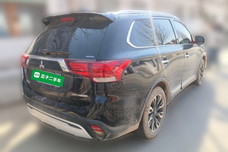 Used Mitsubishi Outlander 2020 2.4L 4x4 Zhi Xiang Edition 5 Seats Rear Right 45 Deg