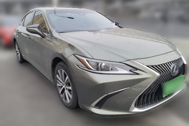 Used Lexus ES 2020 300h Premier Edition Exterior 2