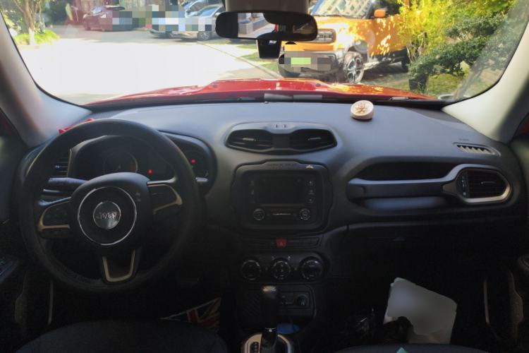 Used Jeep Renegade 2017 180T Automatic Jingneng Edition Center Console