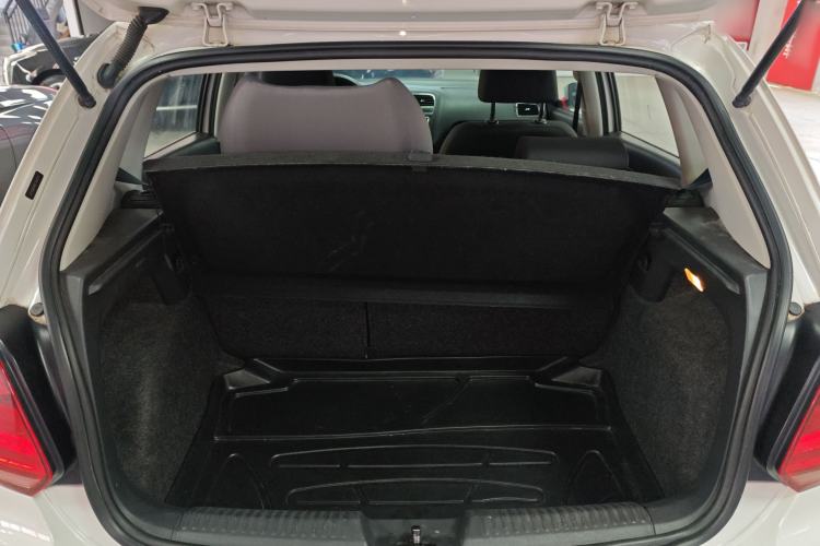 Used Volkswagen Polo 2014 1.6L Automatic Comfort Edition