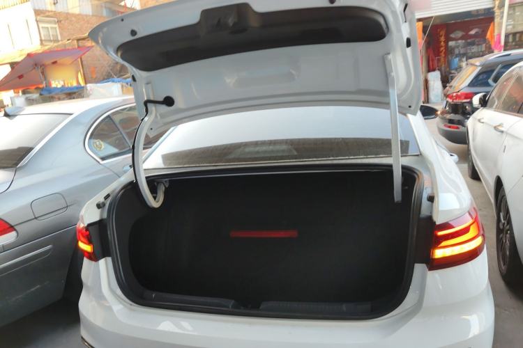 Used Volkswagen Lavida 2024 1.5L Automatic Starry Sky 5 Million Edition