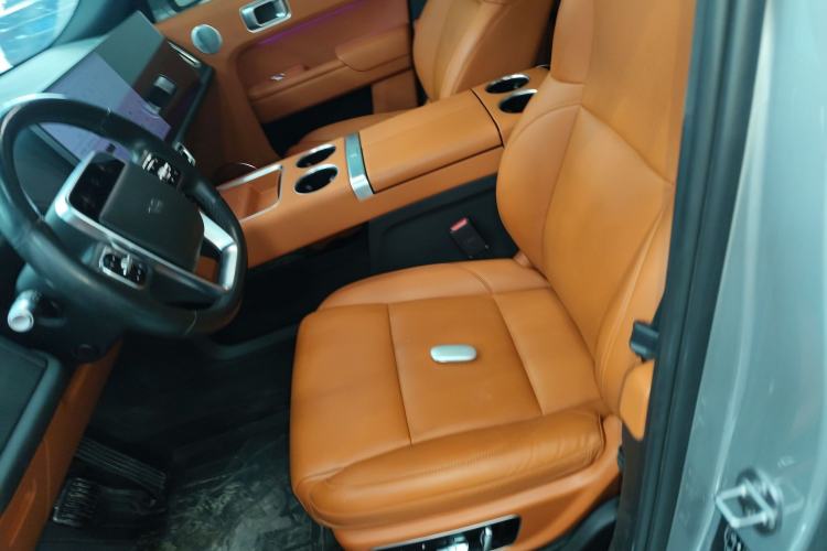 Used Li Auto L8 2023 Pro Model
