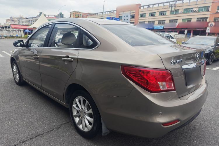 Used FORTHING Joyear S50 2014 1.6L CVT Luxury Model Exterior 5