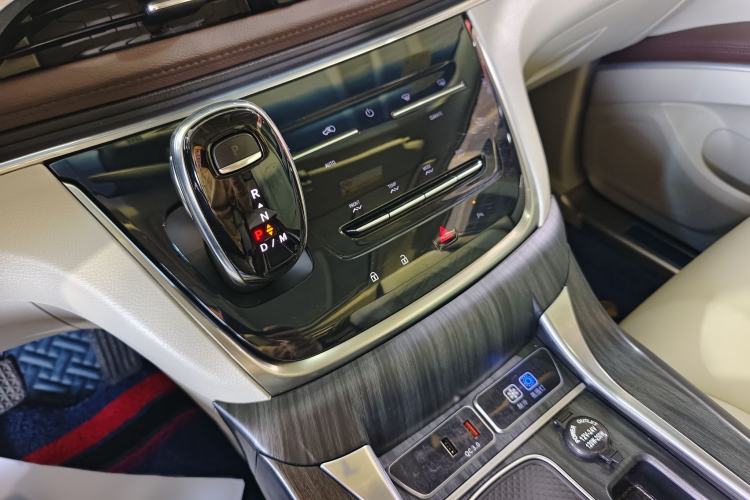 Used Buick GL8 2021 Land Cruiser Executive Class 652T Luxury Model
