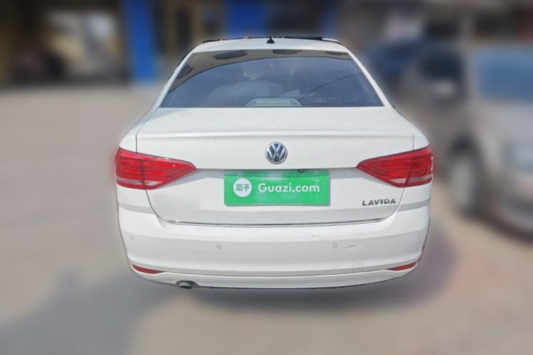 Used Volkswagen Lavida 2017 1.6L Automatic Comfort Edition
