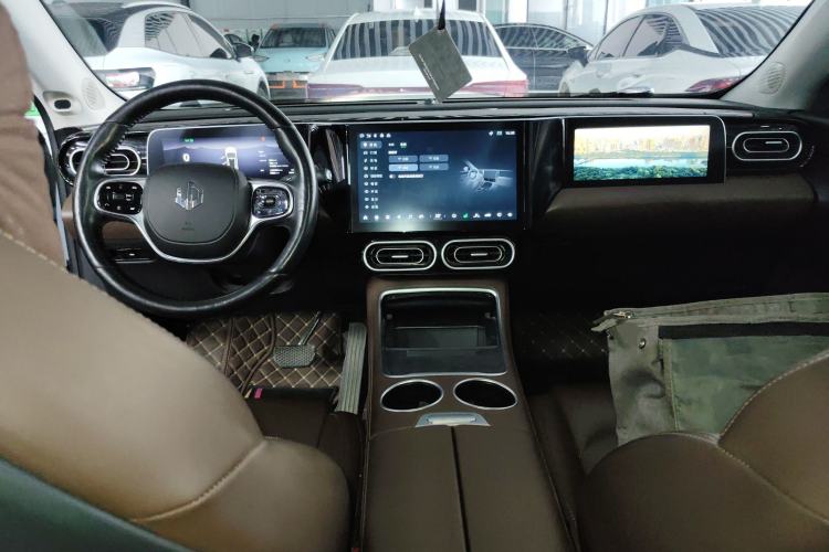 Used Leapmotor C11 2023 Pure Electric 500 Comfort Edition Center Console