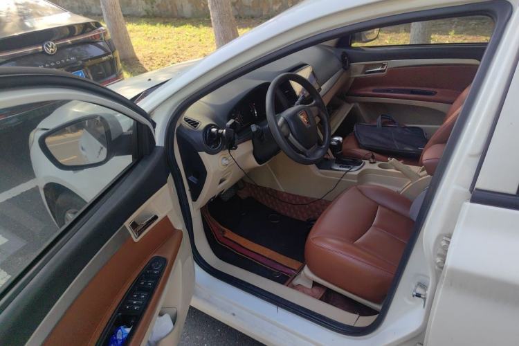 Used Roewe 350 2015 1.5L Automatic Luxury Sunroof Edition
