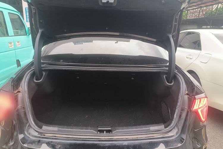 Used Lynk & Co 03 2019 1.5TD DCT JingPro Edition China VI Standard Trunk