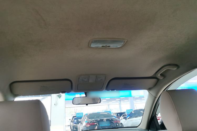 Used Hyundai Celesta 2015 1.6L Automatic Comfort Model