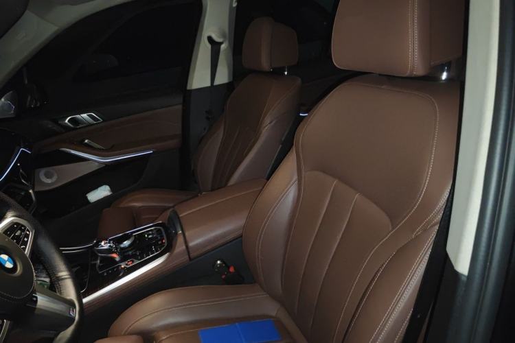 Used BMW X5 2019 xDrive40i Luxury Model with M Sport Package
