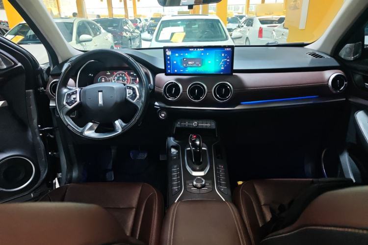 Used Wey VV6 2020 2.0T Two-Wheel Drive Smart Protection+