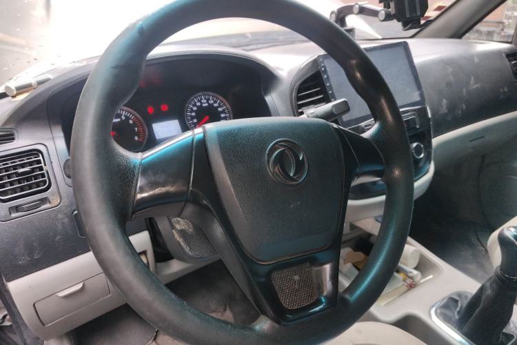 Used FORTHING Lingzhi 2018 M3 1.5L 7-Seater Standard Model Steering Wheel