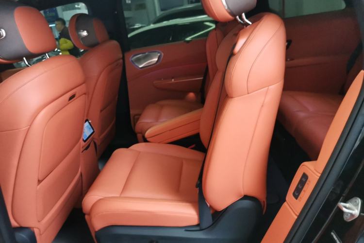 Used Lynk & Co 900 2025 2.0T Ultra
