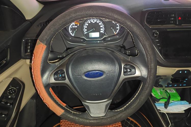 Used Ford Escort 2015 1.5L Manual Fashion Edition Steering Wheel