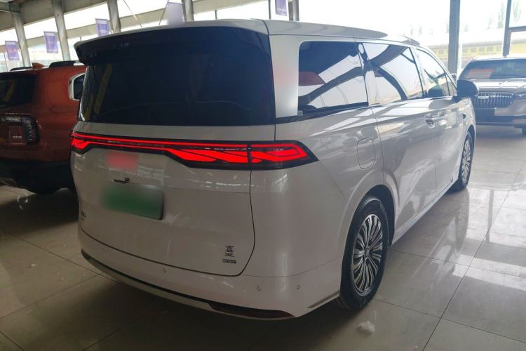 Used BYD Xia 2025 DM-i 1.5T 180km Beyond Edition
