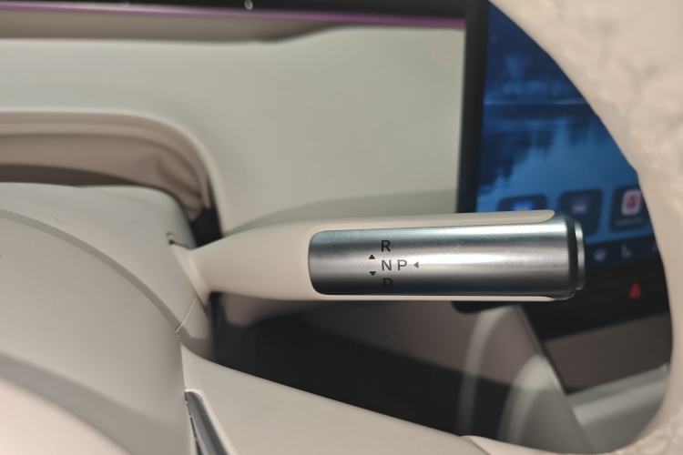 Used Hima Luxeed R7 2024 All-Electric 802 km Max
