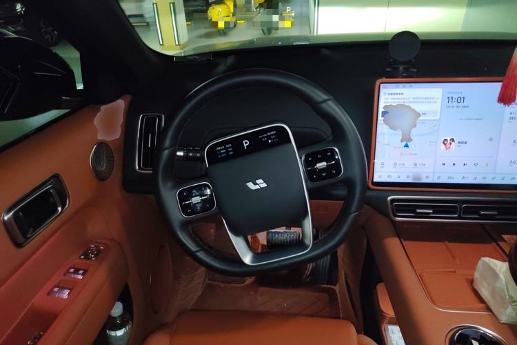 Used Li Auto L8 2024 Pro Model
