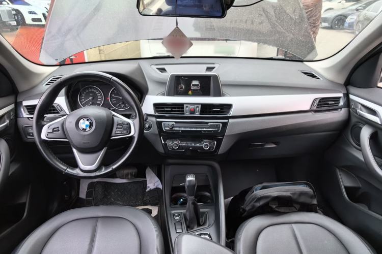 Used BMW X1 2016 sDrive18Li Fashion Model Center Console