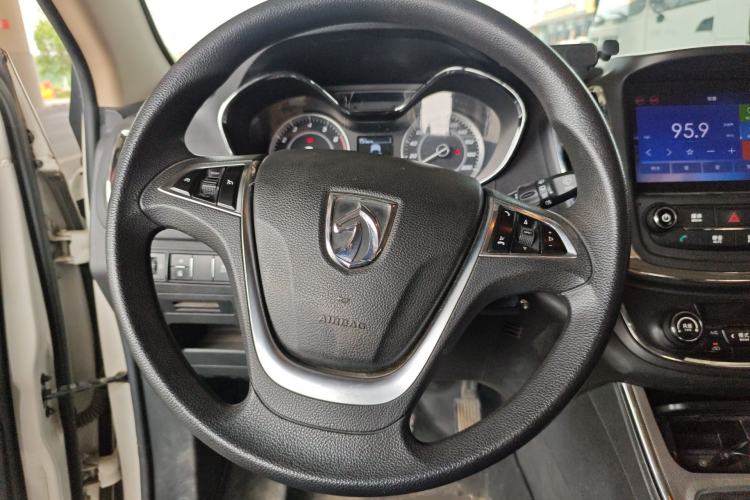 Used Baojun 560 2016 1.8L Manual Elite Edition Steering Wheel
