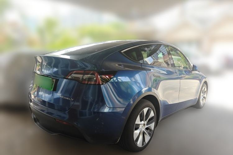 Used Tesla Model Y 2021 Long-Range All-Wheel-Drive Version 3D7