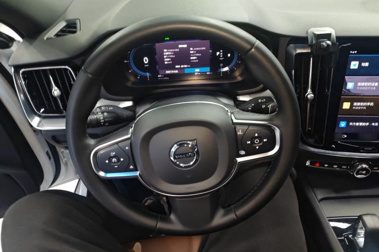 Used Volvo S60 2023 B4 Zhiyi Luxury Edition