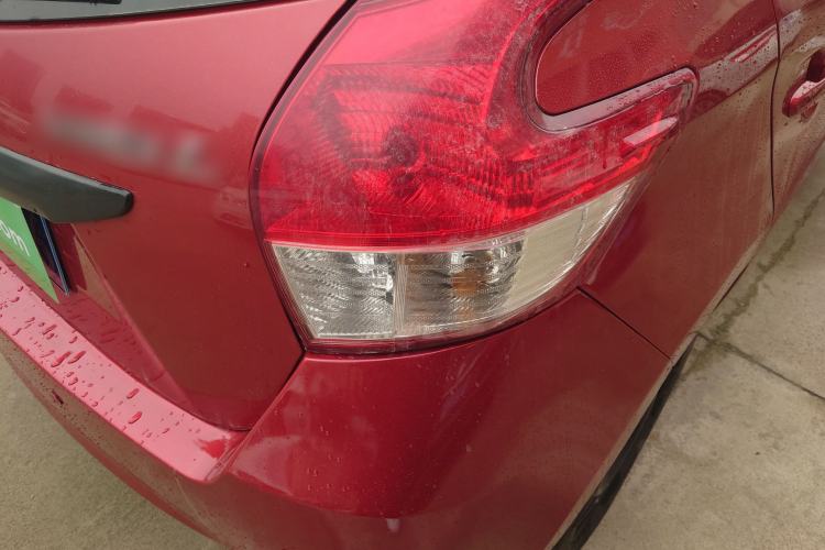 Used Toyota YARiS L Zhi Xuan 2014 1.3E Automatic Charm Edition Right Rear Taillight