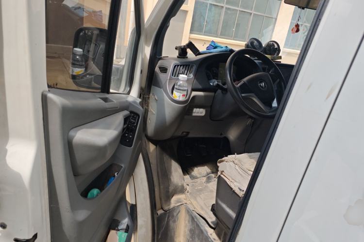 Used Foton Toano 2021 2.0T Manual Tongtu Long-Wheelbase Mid-Roof 3-Seater 4F20TC3 Driver Seat