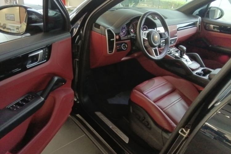 Used Porsche Cayenne E-Hybrid 2023 Cayenne E-Hybrid 2.0T Platinum Edition Driver Seat