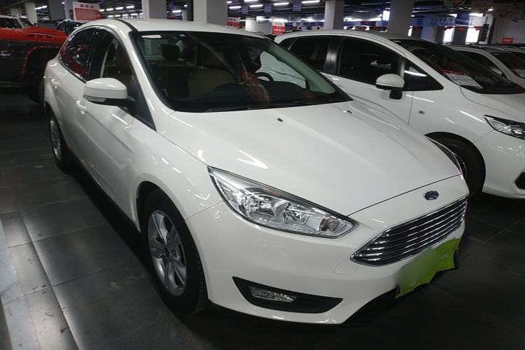 Used Ford Focus 2015 Sedan 1.6L Automatic Comfort Model
