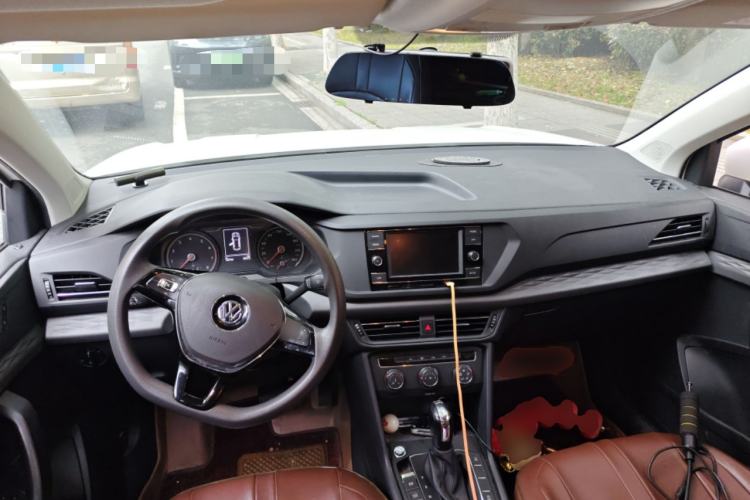 Used Volkswagen Tharu 2020 280TSI Two-Wheel Drive Trend Edition China VI Standard Center Console