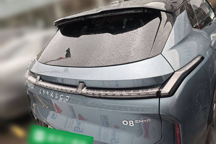 Used Lynk & Co 08 EM-P 2025 220 km All-Wheel-Drive Performance Halo