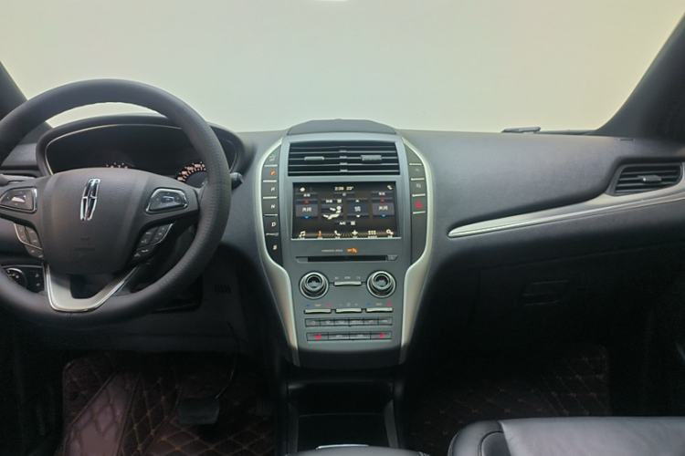 Used Lincoln MKC 2017 2.0T Two-Wheel Drive Deluxe Edition