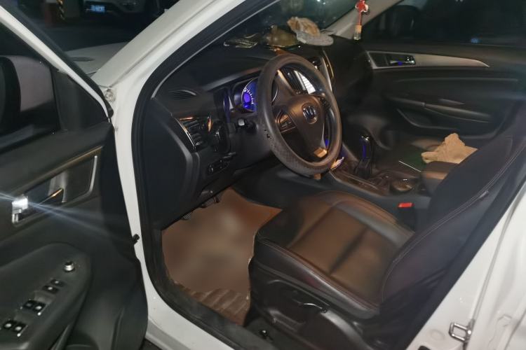 Used CHANGAN CS75 2014 2.0L Manual Luxury Version China V Standard