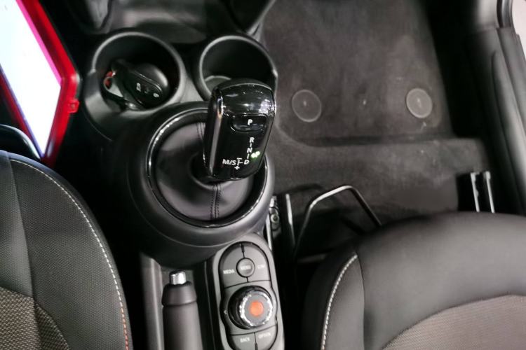 Used MINI MINI 2023 1.5T ONE