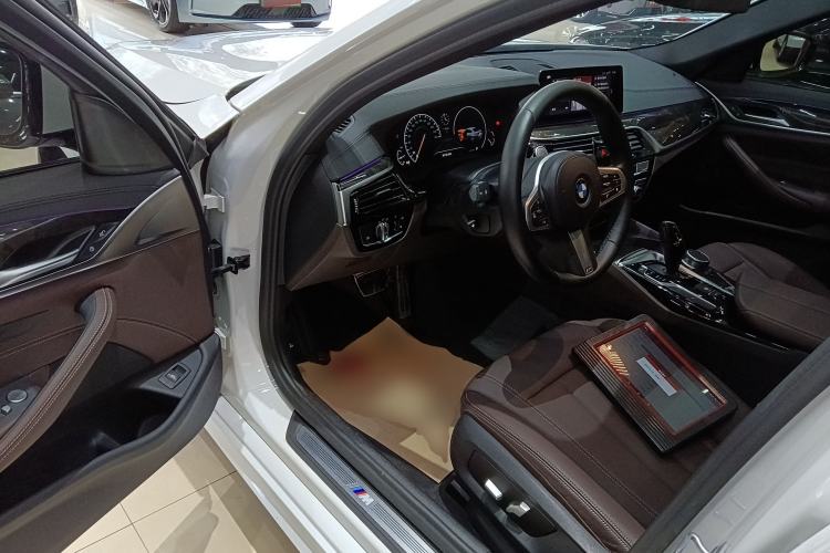 Used BMW 5 Series 2019 Restyled 525Li M Sport Package
