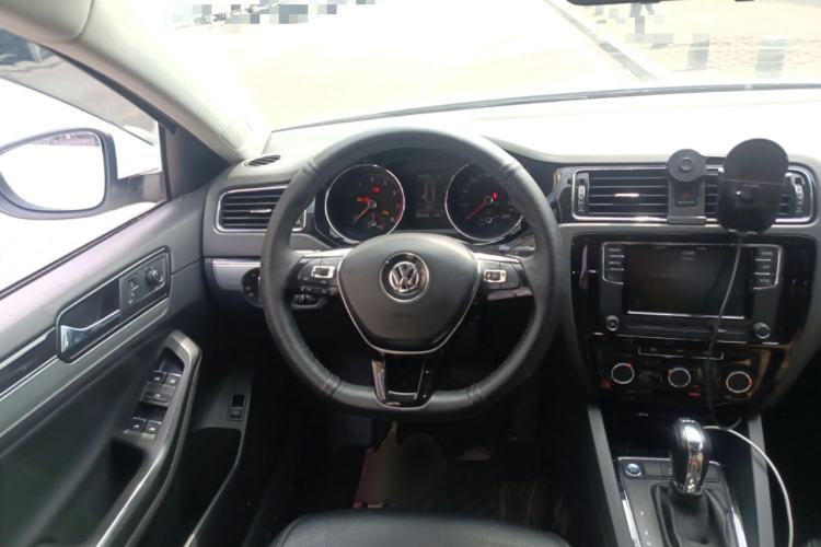 Used Volkswagen Sagitar 2018 280TSI DSG Comfort Model
