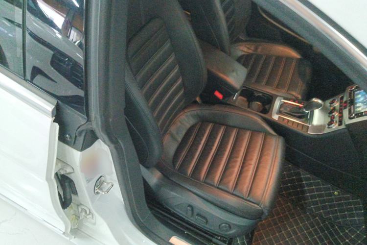 Used Volkswagen FAW-Volkswagen CC 2013 1.8TSI Prestige Model
