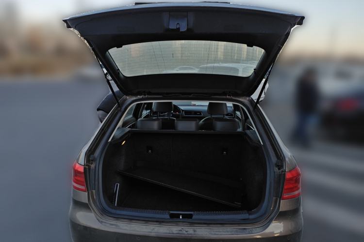 Used Volkswagen Gran Lavida 2013 1.6L Automatic Comfort Model