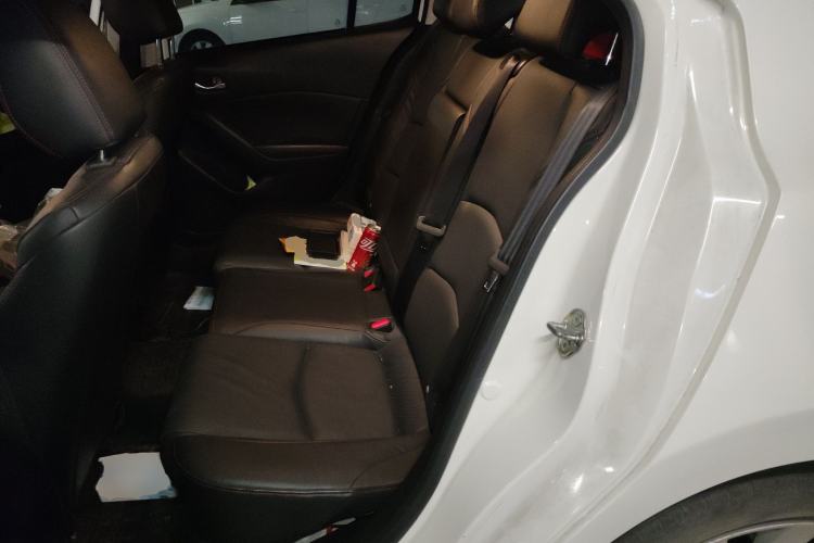 Used Mazda 3 Axela 2014 Hatchback 2.0L Automatic Sport Model