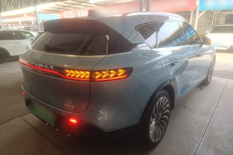 Used VOYAH FREE 2021 Four-Wheel Drive Extended-Range First Edition Commemorative Edition Exclusive Luxury Package Rear Right 45 Deg