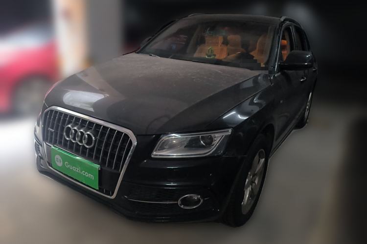 Used Audi Q5 2018 Collector's Edition 40 TFSI Ambition Model