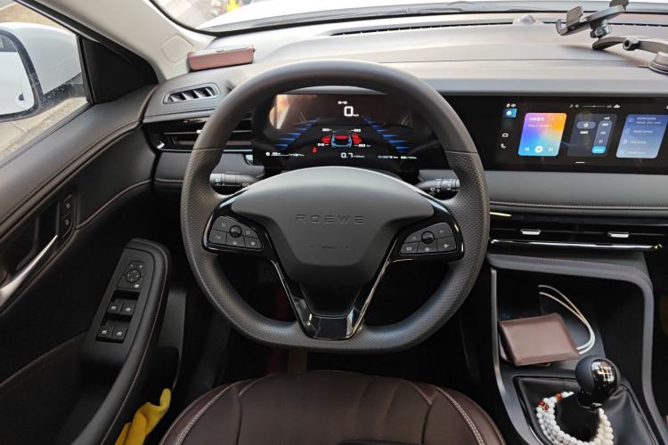 Used Roewe i5 2026 Model 1.5L Manual Comfort Version
