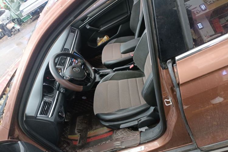 Used Volkswagen C-TREK 2018 1.5L Automatic Comfort Model
