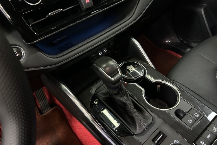 Used Toyota Crown Kluger 2022 2.0T Four-Wheel Drive Prestige Edition Interior 3