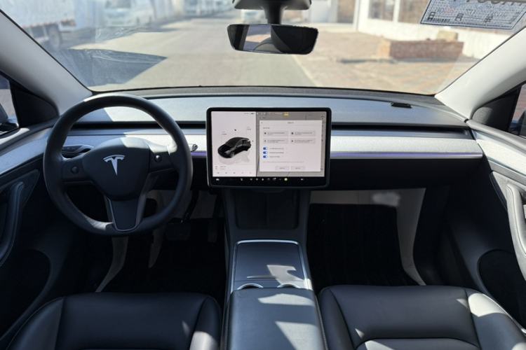 Used Tesla Model Y 2023 Rear-Wheel-Drive Version