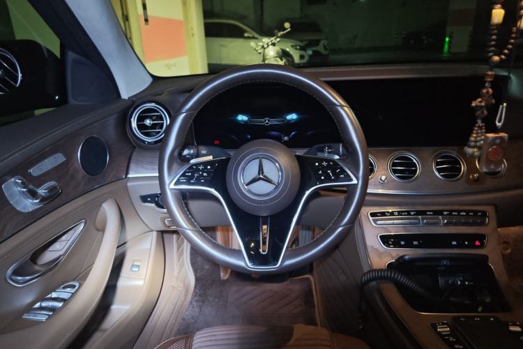 Used Mercedes-Benz E-Class 2021 E 300 L Stylish Model Steering Wheel