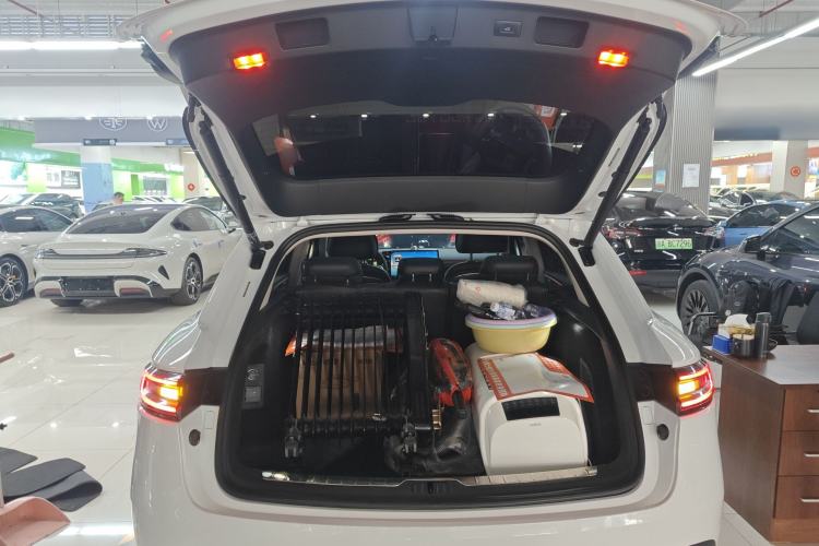 Used Hima AITO M5 2022 Range-Extended Rear-Drive Standard Version Trunk