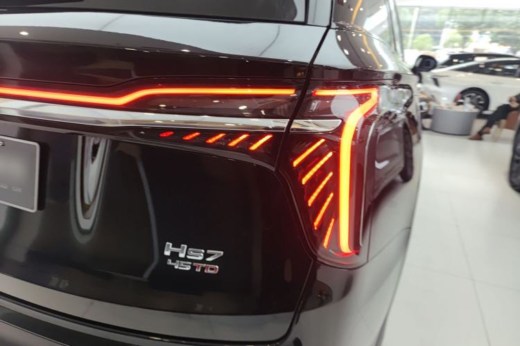Used Hongqi HS7 2023 2.0T Automatic All-Wheel Drive Flagship Edition Six Seats Right Rear Taillight