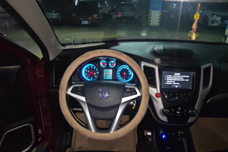 Used CHANGAN CS35 2015 1.6L Automatic Luxury Model China IV Standard
